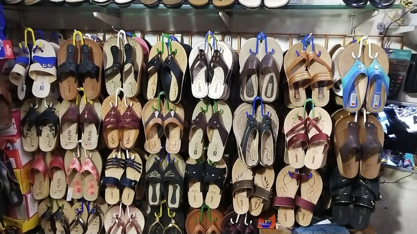 7 FOOT WEAR
